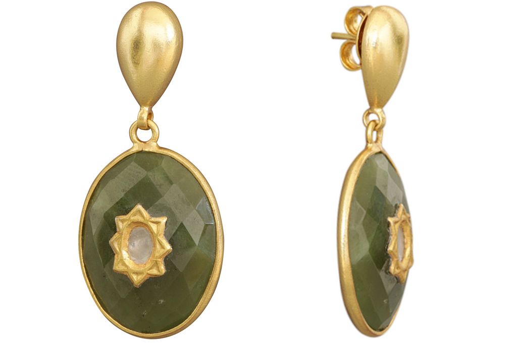 Betel Leaf Ropada & Diamond Jadau Earrings